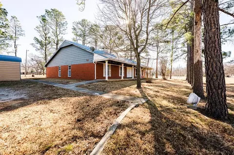 111 Jameson Dr, Wynnewood, OK 73098