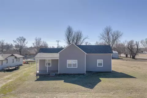 109 E Cummings Ave, Mulhall, OK 73063