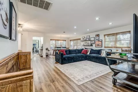 Living - 810178 S 3430 Rd, Tryon, OK 74875 photo 3 of 5