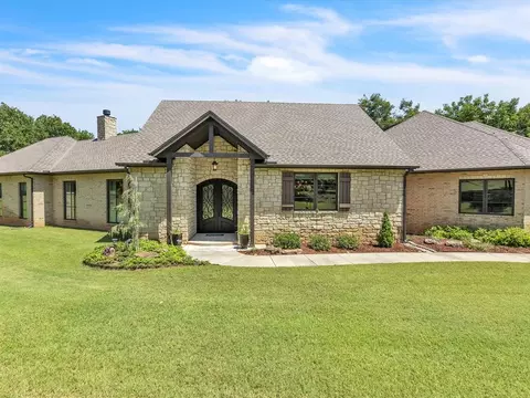 6941 E Coffee Creek Rd, Edmond, OK 73034
