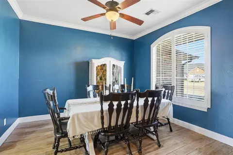 Dining - 1104 Stephanie Ln, Altus, OK 73521 photo 2 of 2
