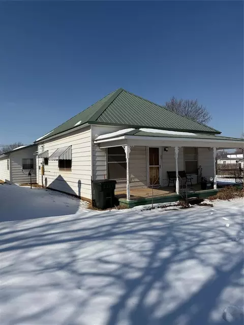205 N Maple St, Seiling, OK 73663 photo 3