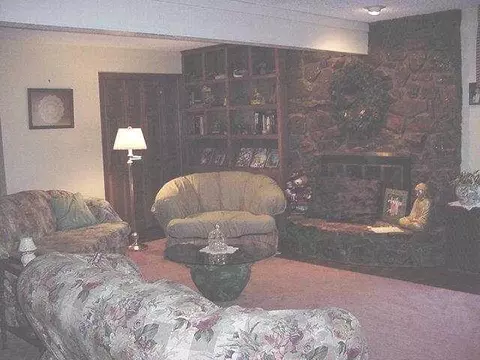 2017 Eagle Dr, Edmond, OK 73034 photo 3