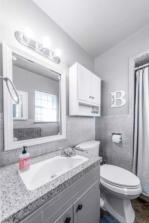 Bath - 1211 E 13th St, Cushing, OK 74023 photo 2 of 2