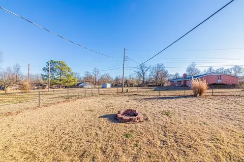 Exterior - 1211 E 13th St, Cushing, OK 74023 photo 2 of 2
