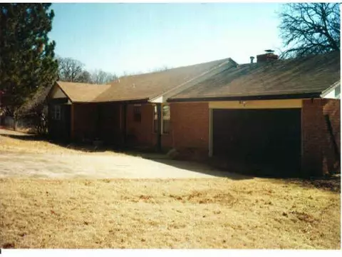 123 Brookside Dr, Guthrie, OK 73044 photo 1