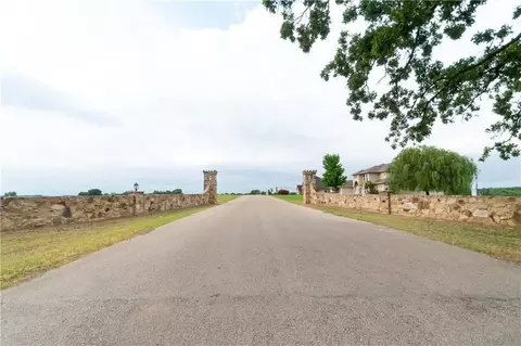 Hope Circle, Chandler, OK 74834