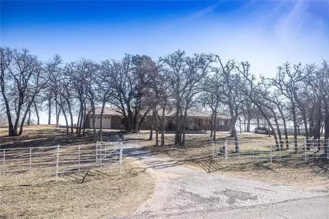 716 N Church In Eaklyok St, Hydro, OK 73048