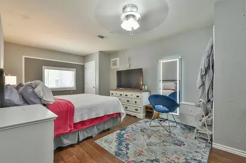 Bedroom - 109 E Hayes St, Norman, OK 73069 photo 1 of 4