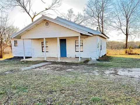 103 S Shawnee Ave, Okemah, OK 74859