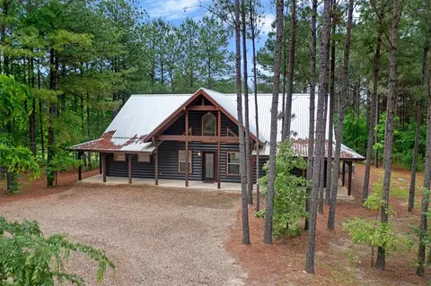 521 Lost Creek Trl, Broken Bow, OK 74728