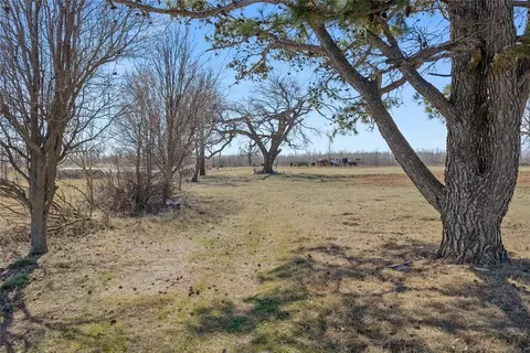 25820 E County Road 1500, Maysville, OK 73057