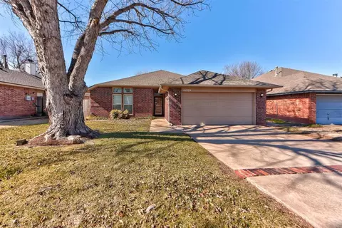 16929 Cedarwood Dr, Edmond, OK 73012