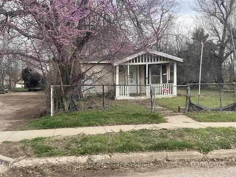 1937 SW 10th St, Oklahoma City, OK 73108