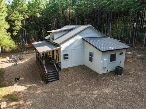 Exterior - 37 Alder Trl, Broken Bow, OK 74728 photo 9 of 11