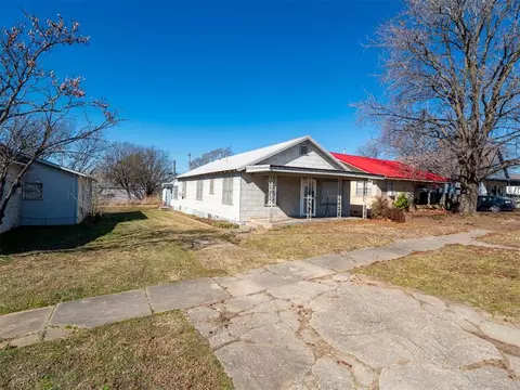 607 Brunson Ave, Prague, OK 74864