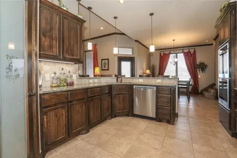Kitchen - 1663 NW 35th Ter, Newcastle, OK 73065 photo 5 of 5