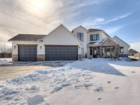 49 NE Primrose Point Ave, Piedmont, OK 73078