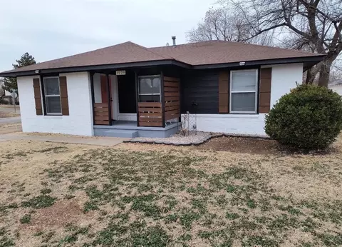 1220 W Warren St, El Reno, OK 73036