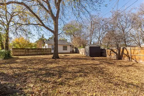 Exterior - 409 W Daws St, Norman, OK 73069 photo 12 of 12