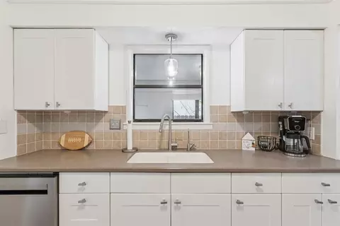 Kitchen - 409 W Daws St, Norman, OK 73069 photo 5 of 5