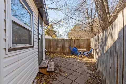 Exterior - 409 W Daws St, Norman, OK 73069 photo 4 of 12