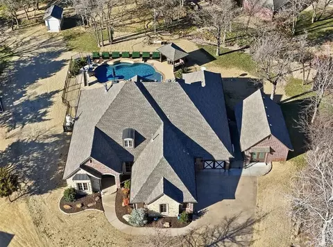 1921 Bella Sera Dr, Edmond, OK 73034