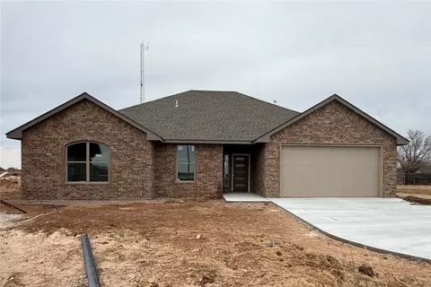 3324 Continental Ct, Altus, OK 73521