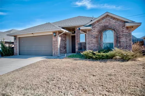 9604 Bexhill Dr, Yukon, OK 73099
