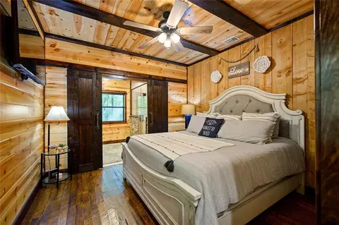 Bedroom - 83 Davis Trl, Broken Bow, OK 74728 photo 1 of 5