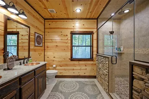 Bath - 83 Davis Trl, Broken Bow, OK 74728 photo 1 of 6