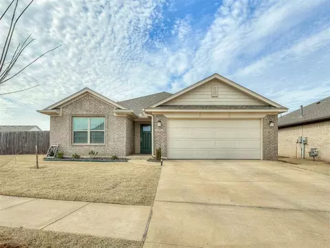 15701 Potomac Dr, Edmond, OK 73013