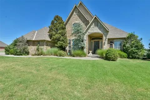 10700 Olde Tuscany Rd, Oklahoma City, OK 73173