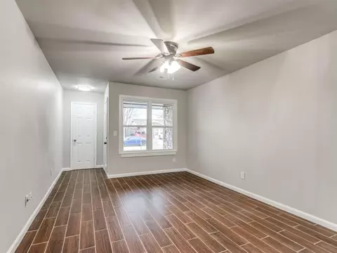 Living - 141 Folsom Dr, Mcloud, OK 74851 photo 3 of 4