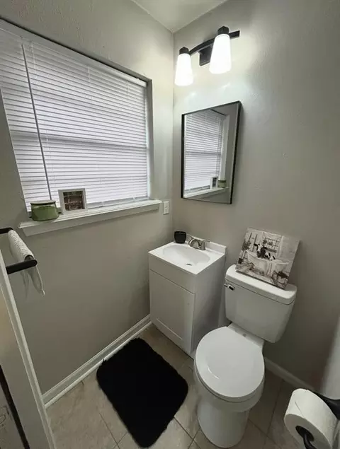 Bath - 141 Folsom Dr, Mcloud, OK 74851 photo 5 of 5