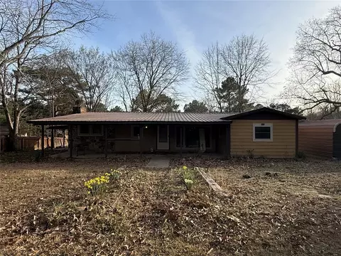 610 E 7th St, Broken Bow, OK 74728 photo 2
