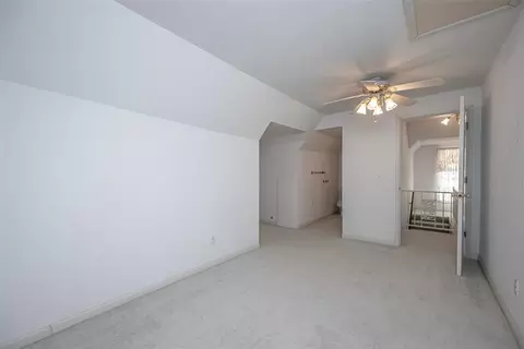 Bedroom - 104 SE 2nd St, Tuttle, OK 73089 photo 1 of 7