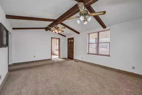 Living - 104 SE 2nd St, Tuttle, OK 73089 photo 1 of 5
