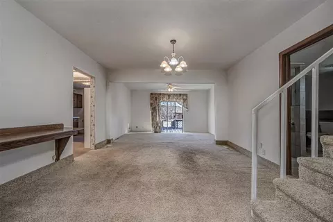 Living - 104 SE 2nd St, Tuttle, OK 73089 photo 4 of 5