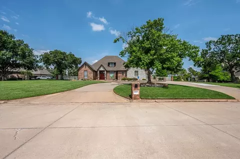 1213 Muirfield Dr, Shawnee, OK 74801