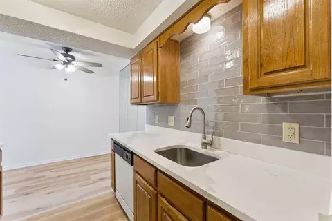11120 N Stratford Dr #130, Oklahoma City, OK 73120