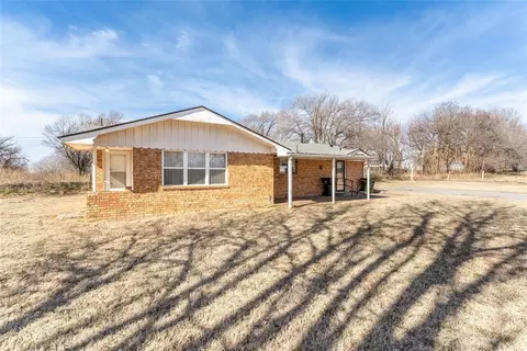 1200 W Main St, Watonga, OK 73772