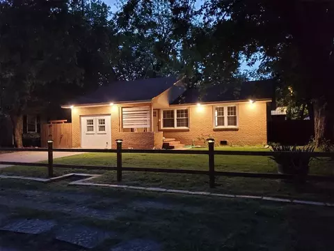 1021 W Apache St, Norman, OK 73069