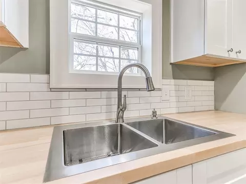 Kitchen - 1021 W Apache St, Norman, OK 73069 photo 6 of 7