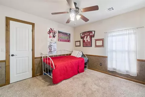 Bedroom - 3305 Sharon Dr, Moore, OK 73160 photo 1 of 8