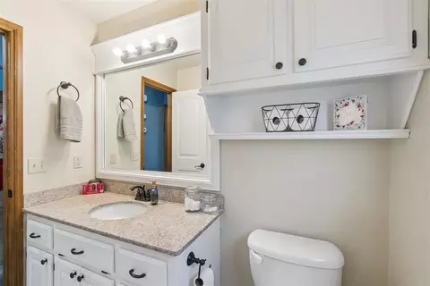 Bath - 3305 Sharon Dr, Moore, OK 73160 photo 6 of 6