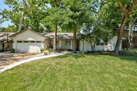 2105 NW 59th Pl, Oklahoma City, OK 73112