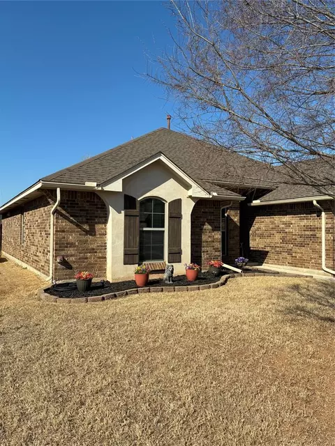 3205 San Juan Trl, Moore, OK 73160