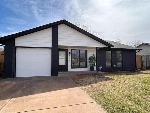 504 W 10th St, Edmond, OK 73003