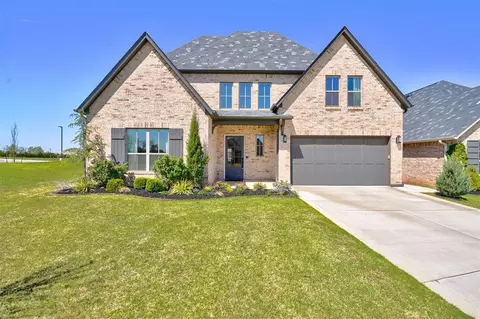 101 Pont Neuf Ct, Edmond, OK 73034